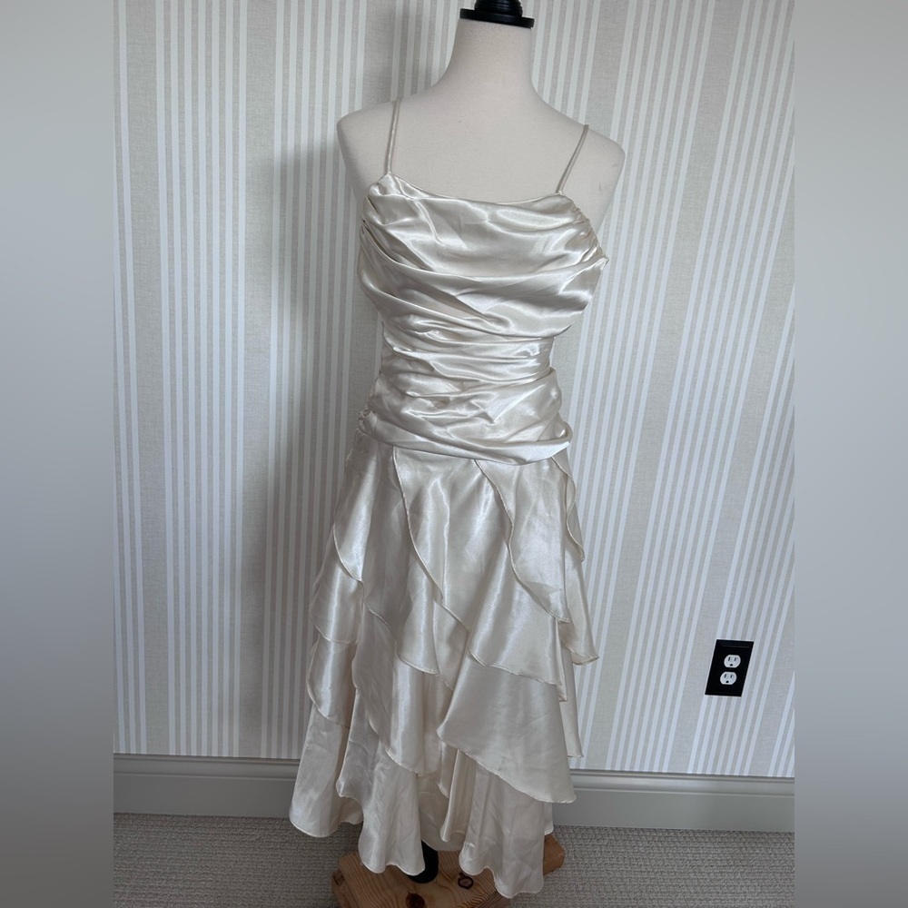 New Leaf By Samir Vintage Women's Tiered Ruffled Dress Side Zip Small RARE